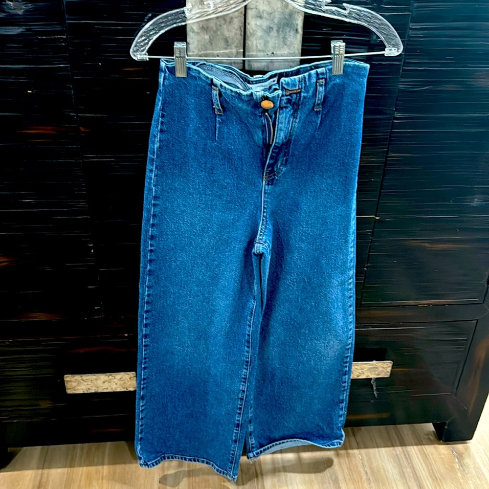 Zara high waisted wide leg denim jeans, size 4